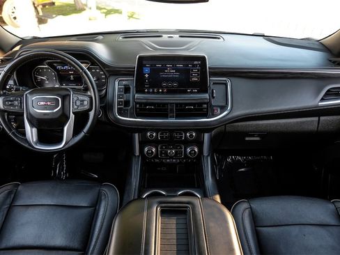 Used 2021 GMC Yukon XL SLT image 10