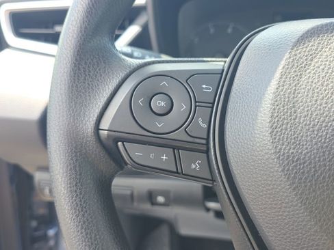 Used 2025 Toyota Corolla LE image 25