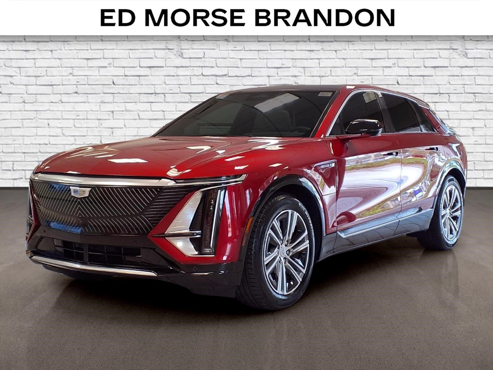 Certified 2024 Cadillac Lyriq Luxury RWD image 1