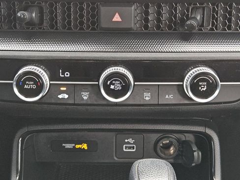 Used 2024 Honda CR-V LX image 13