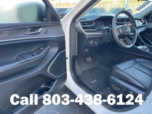 Used 2023 Jeep Grand Cherokee 4WD 4xe w/ Luxury Tech Group II image 5