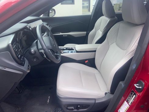 Used 2024 Lexus RX 350 w/ Convenience Package AWD/4WD image 2