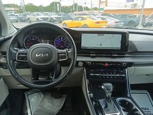 Used 2022 Kia Carnival SX FWD image 27