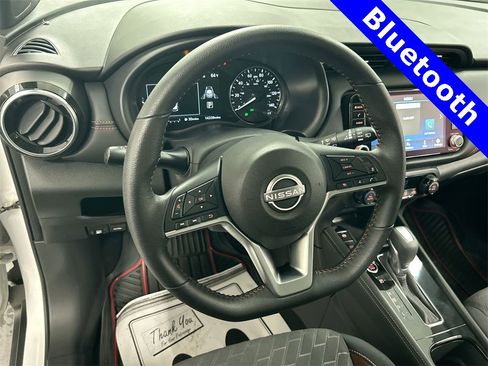 Certified 2023 Nissan Kicks SR image 4