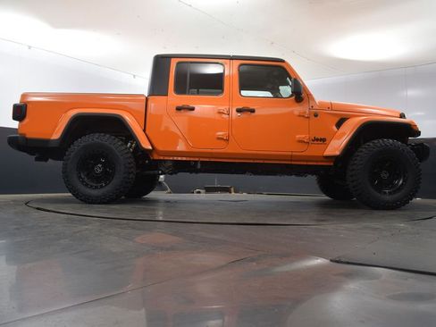 New 2025 Jeep Gladiator Sport image 44