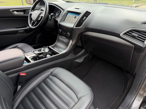 Used 2019 Ford Edge SEL w/ Equipment Group 201A image 16