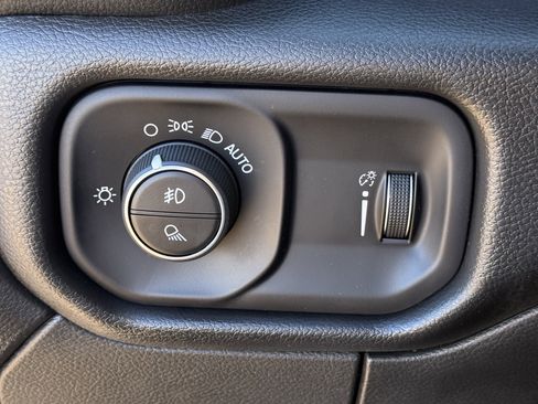 Used 2024 RAM 2500 Big Horn w/ Night Edition image 25