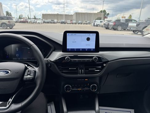 Certified 2023 Ford Escape Active AWD/4WD image 15