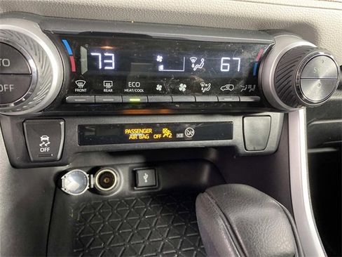Used 2021 Toyota RAV4 XLE w/ Convenience Package image 23