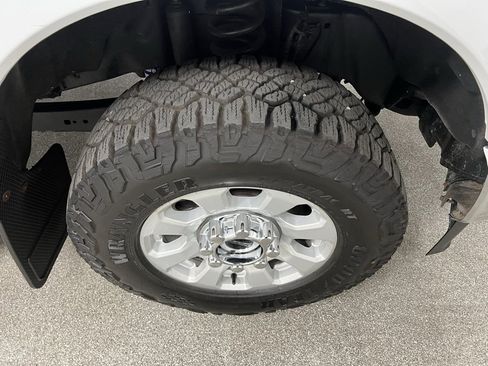 Used 2023 Ford F350 XLT w/ FX4 Off-Road Package image 21