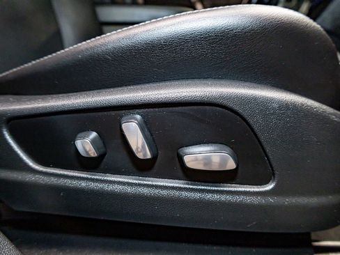 Used 2020 Cadillac XT5 Premium Luxury image 25