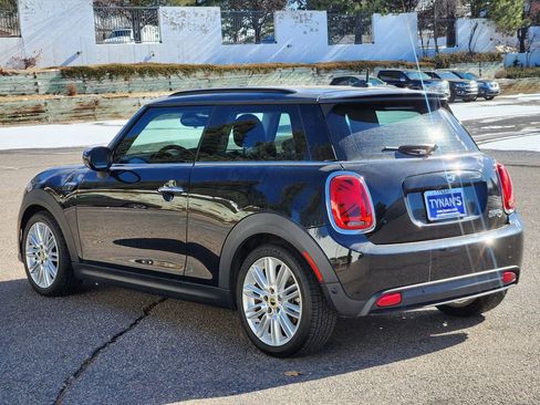 Used 2023 MINI Cooper SE image 5