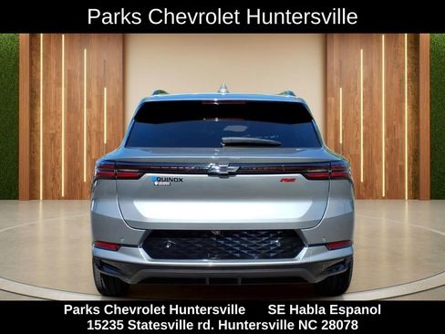 Certified 2025 Chevrolet Equinox EV RS FWD image 28