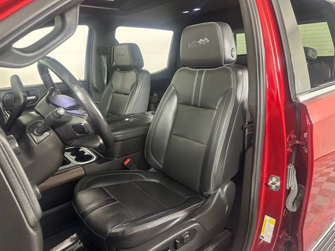 Used 2021 Chevrolet Silverado 1500 High Country w/ Technology Package AWD/4WD image 13