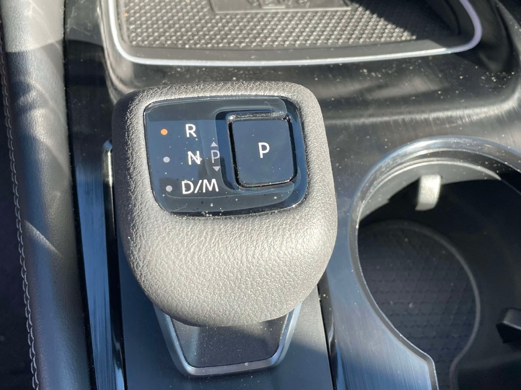 Used 2023 Nissan Rogue Platinum w/ Platinum Premium Package AWD/4WD image 27