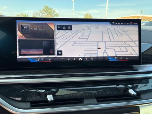 New 2026 BMW X7 xDrive40i AWD/4WD image 21