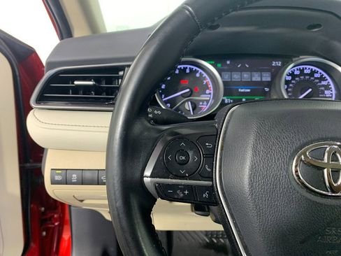 Used 2023 Toyota Camry XLE image 18