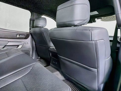 Used 2025 Toyota Tundra SR5 w/ SR5 Premium Package AWD/4WD image 27