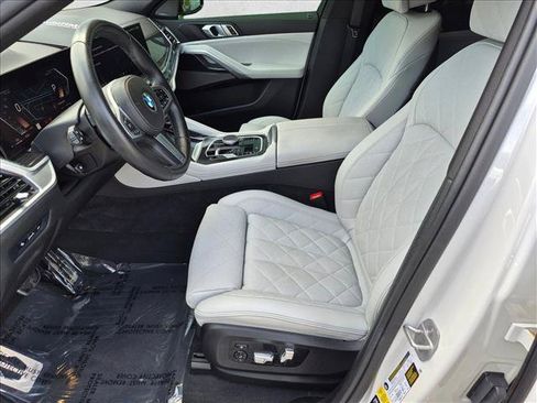 Used 2024 BMW X6 xDrive40i w/ Premium Package AWD/4WD image 17