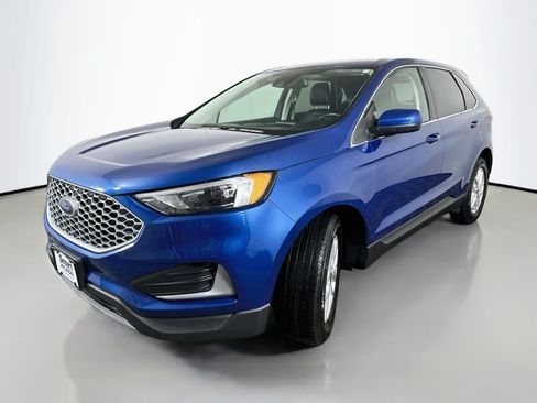 Used 2023 Ford Edge SEL AWD/4WD image 3