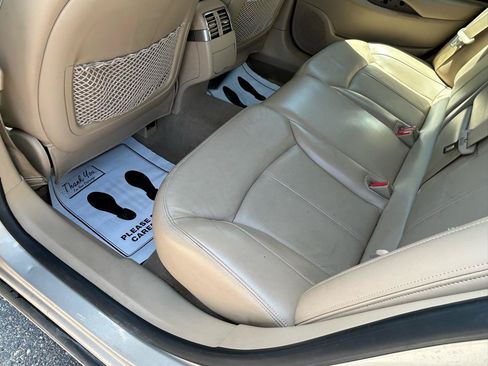 Used 2011 Buick LaCrosse CXL FWD image 9