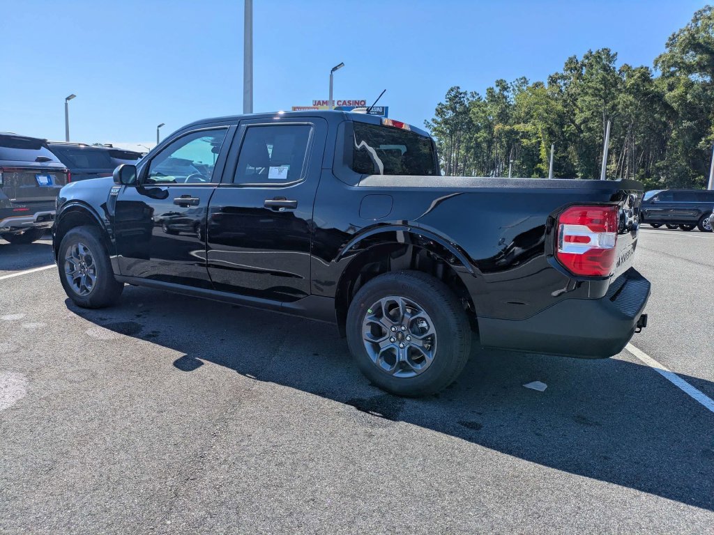 New 2026 Ford Maverick XLT FWD image 8