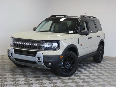 Used 2025 Ford Bronco Sport Badlands AWD/4WD image 1