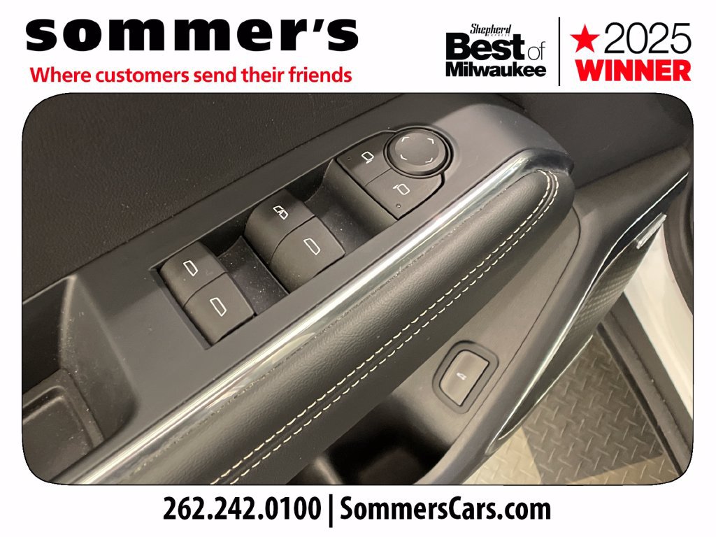 Used 2025 GMC Acadia Elevation AWD/4WD image 11