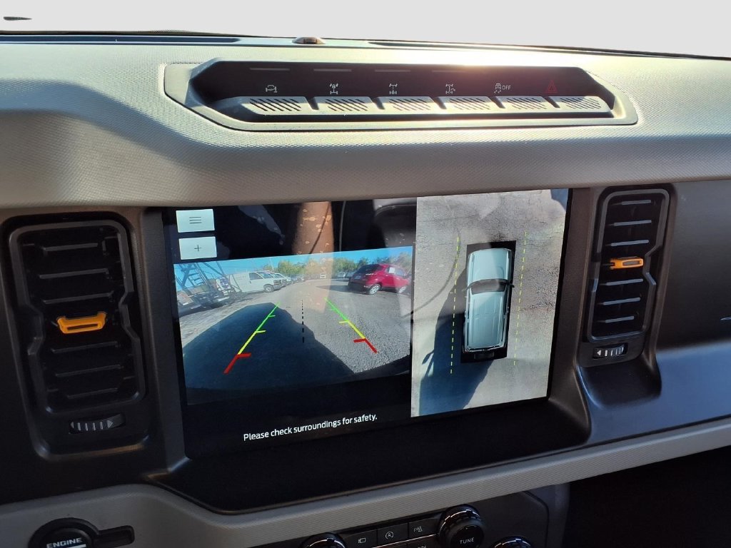Used 2023 Ford Bronco Badlands w/ Sasquatch Package AWD/4WD image 11