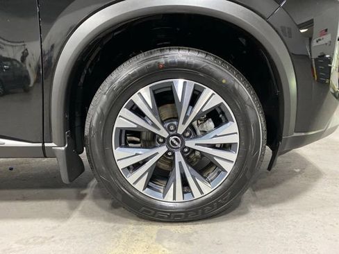 Certified 2023 Nissan Rogue SV w/ SV Premium B Package AWD/4WD image 32