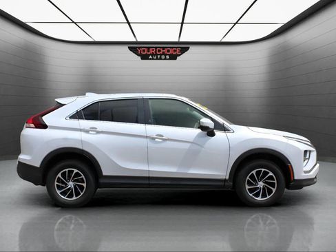 Used 2022 Mitsubishi Eclipse Cross ES image 6