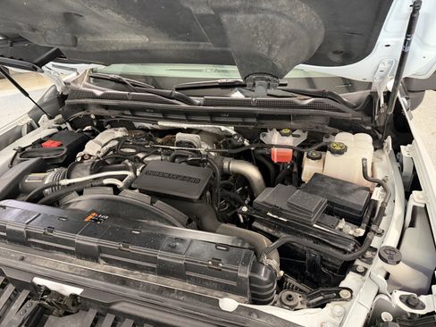 Used 2024 GMC Sierra 2500 AT4 w/ AT4 Preferred Package image 34