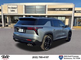 Used 2024 Chevrolet Traverse LT w/ Midnight/Sport Edition FWD video 2