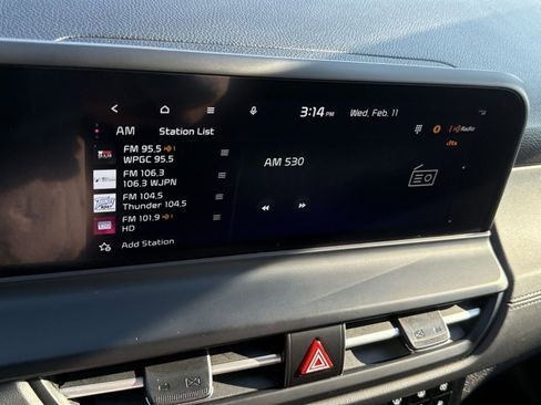 Used 2024 Kia Seltos EX image 18