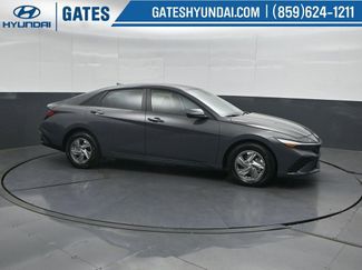 New 2026 Hyundai Elantra SE FWD video 1
