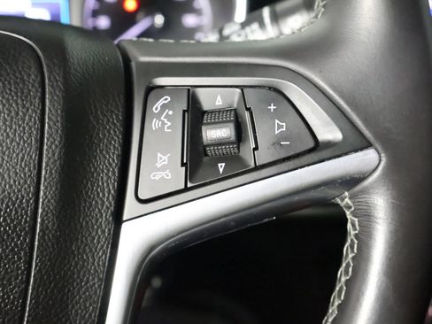 Used 2022 Buick Encore Preferred w/ Safety Package AWD/4WD image 35
