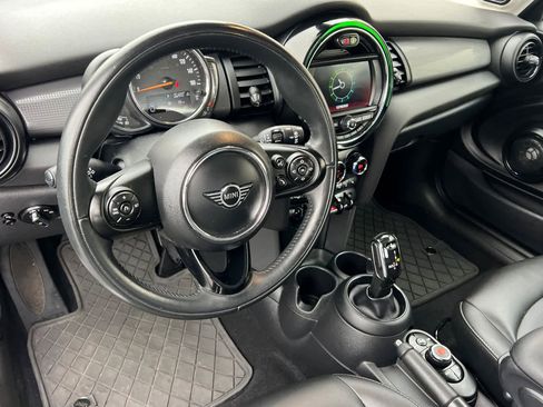 Used 2020 MINI Cooper 2-Door Hardtop image 14