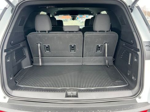 New 2026 Chevrolet Traverse LT w/ LPO, Floor Liner Package image 25