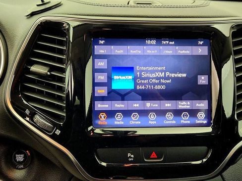Used 2020 Jeep Cherokee Limited AWD/4WD image 18