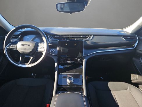 Used 2023 Jeep Grand Cherokee L Laredo w/ Luxury Tech Group I image 42