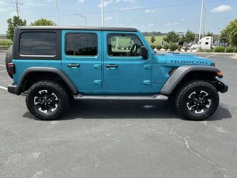 Used 2024 Jeep Wrangler Unlimited Rubicon 4xe w/ Technology Group AWD/4WD image 3