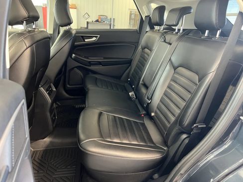 Used 2022 Ford Edge SEL AWD/4WD image 17