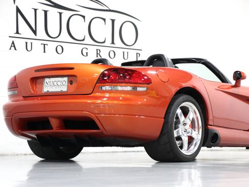 Used 2005 Dodge Viper SRT-10 w/ Copperhead Edition Group RWD image 29