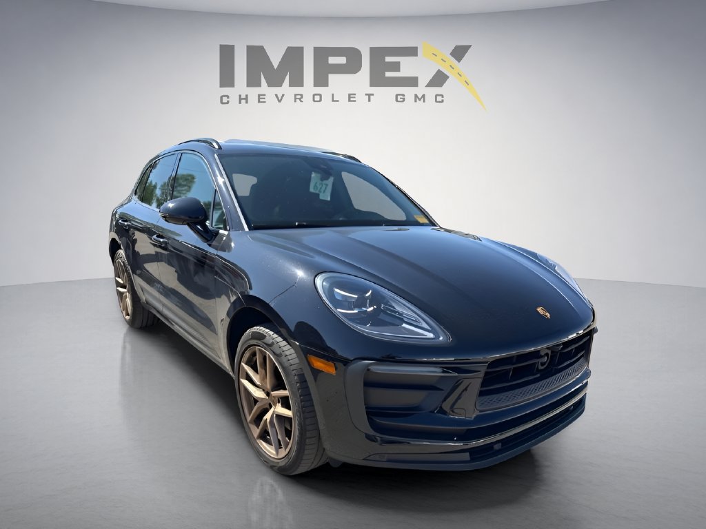 Used 2023 Porsche Macan Turbo AWD/4WD image 16
