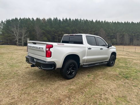 Used 2020 Chevrolet Silverado 1500 LT Trail Boss image 4