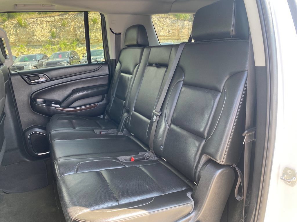 Used 2018 GMC Yukon XL SLT w/ Open Road Package AWD/4WD image 25