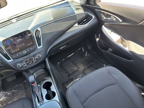 Used 2022 Chevrolet Malibu RS FWD image 14