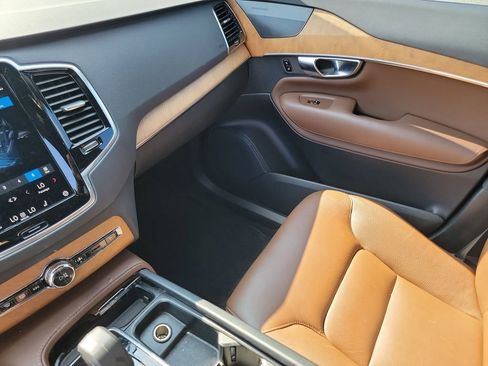 Used 2023 Volvo XC90 B6 Plus w/ Protection Package Premier image 33