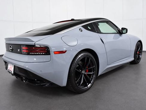 Used 2024 Nissan Z Performance w/ Floor Mat Package RWD image 4