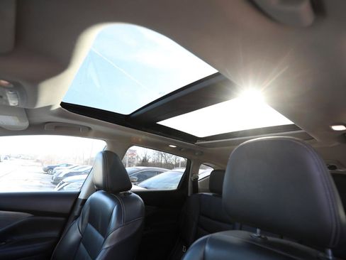 Used 2017 Nissan Murano Platinum w/ Platinum Technology Package image 19